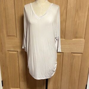 By Johnny Soft White V-Neck Tunic